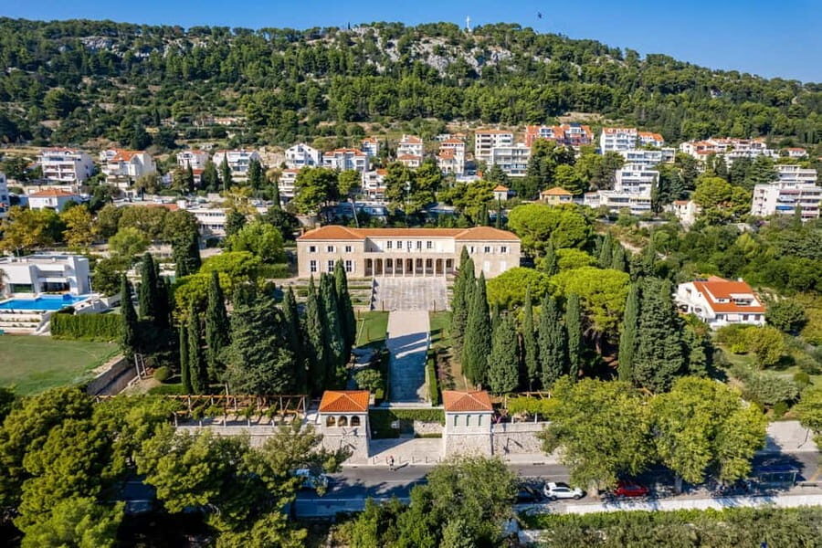 Split: Jewish Heritage & Diocletian's Palace Walking Tour - Key things to know before you book