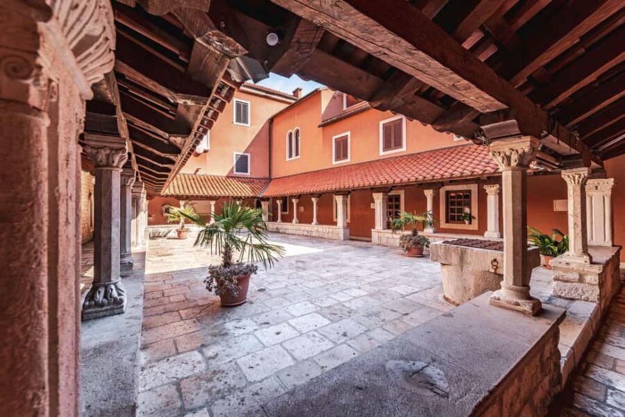 Split: Jewish Heritage & Diocletian's Palace Walking Tour - Inside Diocletian’s Palace: Turning Landmarks Into a Jewish Heritage Story