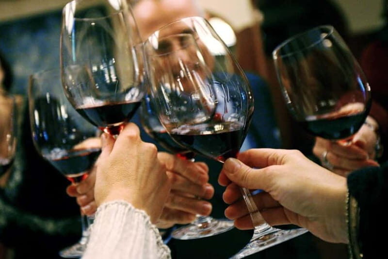 Split/Kaštela/Trogir: Krka Private Tour-option: Wine Tasting - Back to Split: Guided History, Food Tasting, and a Proper Dessert Finish