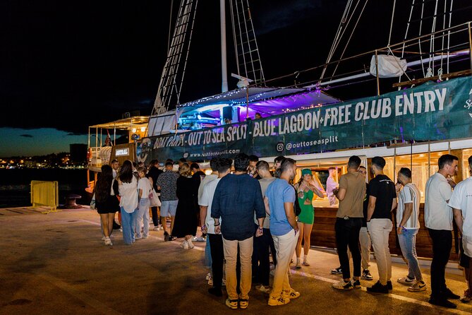 Split: Night Boat Party with DJ, Free Shots & After-Party - Key moments you should know before you go