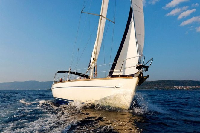 Split: PRIVATE Full-Day Sail Yacht Cruise - Per group (up to 12)! - Milna on Brac: boat access, real swimming time, and lunch options