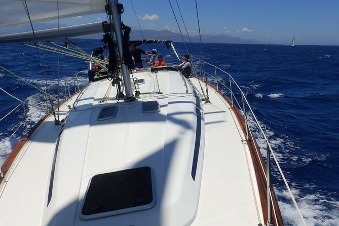 Split: PRIVATE Full-Day Sail Yacht Cruise - Per group (up to 12)! - Solta bay swimming stop: how the skipper chooses the best water