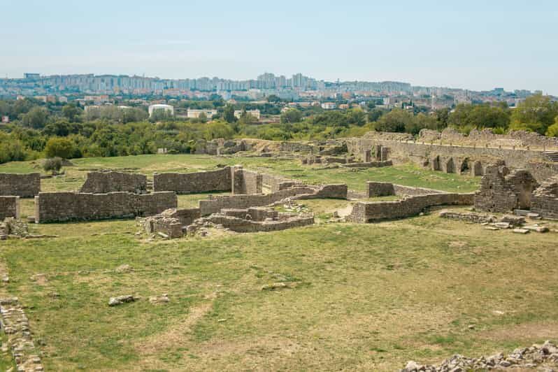 Split: Private tour to Salona, Vitturi castle and Trogir - Salona Archaeological Park: where Roman Dalmatia still feels close