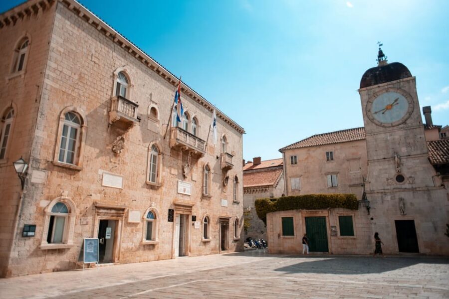 Split: Private tour to Salona, Vitturi castle and Trogir - Getting picked up in Split or Solin (and why the SUV matters)