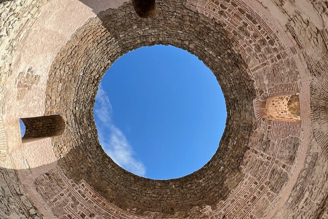 Split Private Walking Tour for Families with kids from 5-17 years - Eastern (Silver) Gate, Golden Gate, and the double-gate stories