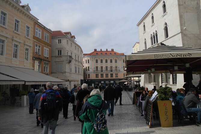 Split Private Walking Tour with a Local - Walking logistics: shoes, weather, and pacing you can actually handle