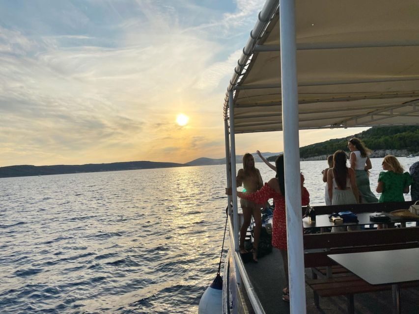 Split: Riviera Sunset Cruise & Swim with Summer Vibes - Marjan Park Forest: the Split coastline view that hits different