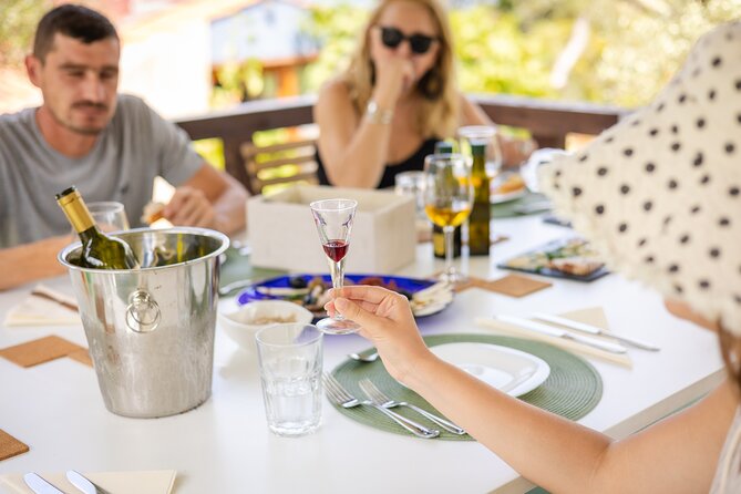 Split to Dubrovnik luxury transfer with 5course LUNCH INCLUDED - Mercedes-comfort and private pacing: what you’re really paying for