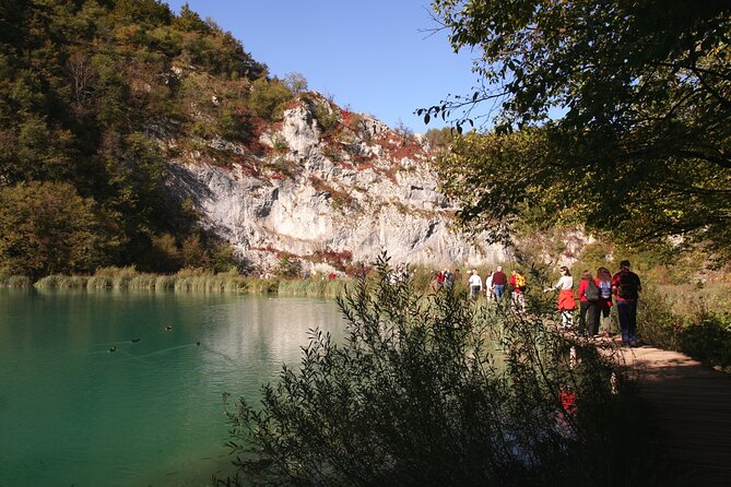 Split to Plitvice Lakes Private Tour with Local Guide - Lower Lakes (Donja Jezera) and Veliki Slap: The Walk-Down Finale