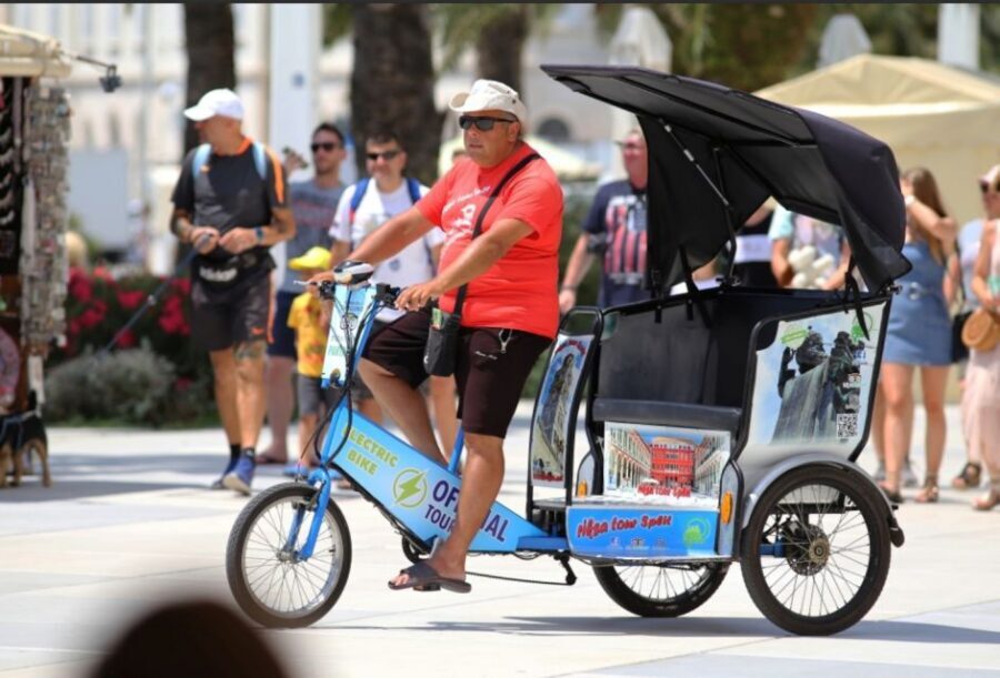 Split Tour in Private Electric Rickshaw - Marjan Forest Park: the long, calm stretch you came for