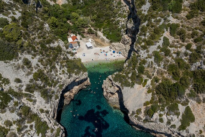 Split/Trogir: Blue Cave, Vis, and Hvar Speedboat Day Tour - Pakleni Islands Photo Pass + Hvar Fortress Views