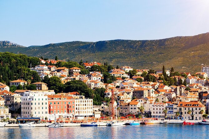 Split Walking Tour: Explore Top Sights & Hidden Gems - Park Josipa Jurja Strossmayera: the locals’ green pause and a literature statue