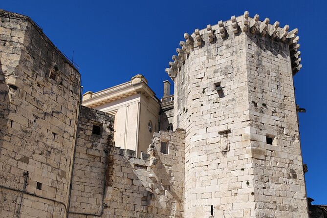Split Walking Tour with a Licensed Local Guide - The food and coffee leads (and how to use them wisely)