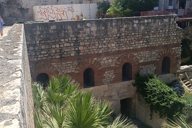 Split Walking Tour with Professor of History - Prokurative and Fruit’s Square: When Officials Became Everyday Life