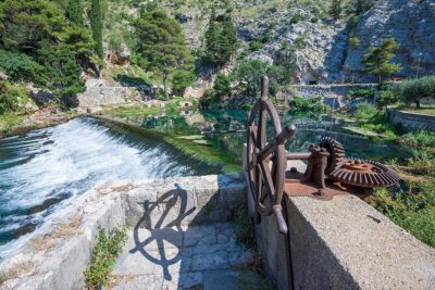 Srdj hill scenic panorama drive and Dubrovnik Old Town PRIVATE TOUR - Mount Srd: the famous overlook and what you’re actually seeing