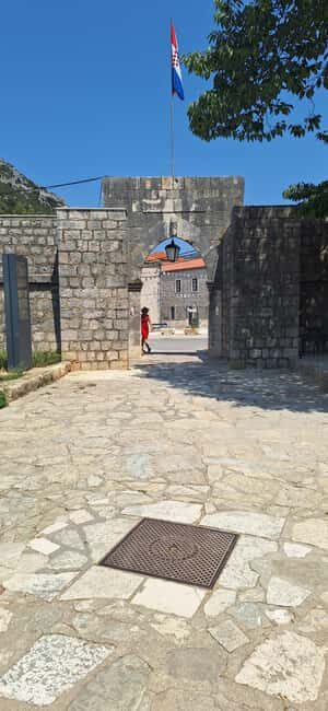 Ston: Private White Gold Tour With a Wall Climb - Ston’s medieval streets: why the town feels planned