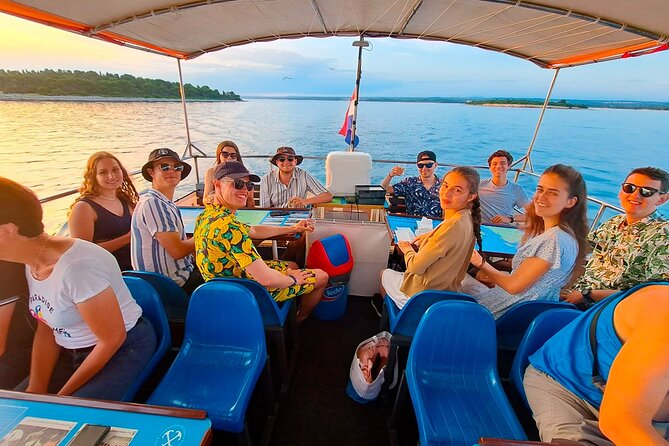 Stop on Island & National Park Day Cruise with Lunch Drinks - Key things to know before you go
