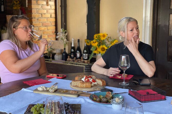 Štrukli cooking class with Dolac Market Tour - The guided meal: oils, charcuterie, and wine that actually fit together