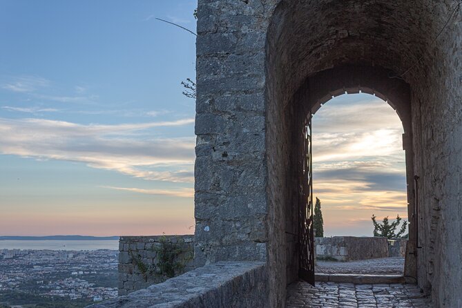 Sunset Klis Fortress Tour From Split with Sightseeing bus - Sunset Klis Fortress Tour: the quick way to see Split from above