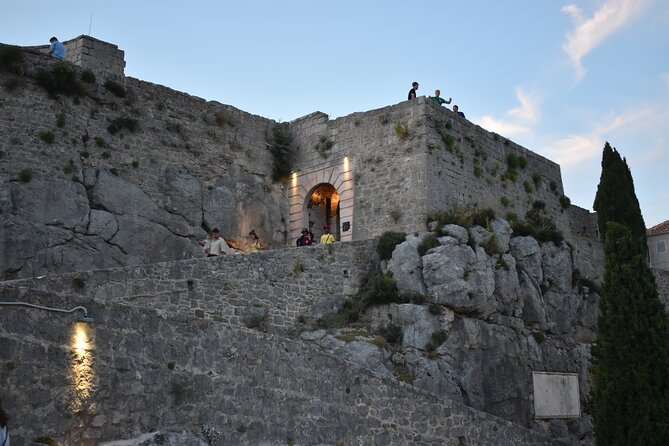 Sunset Klis Fortress Tour From Split with Sightseeing bus - Klis Fortress stop: what you actually do once you’re there