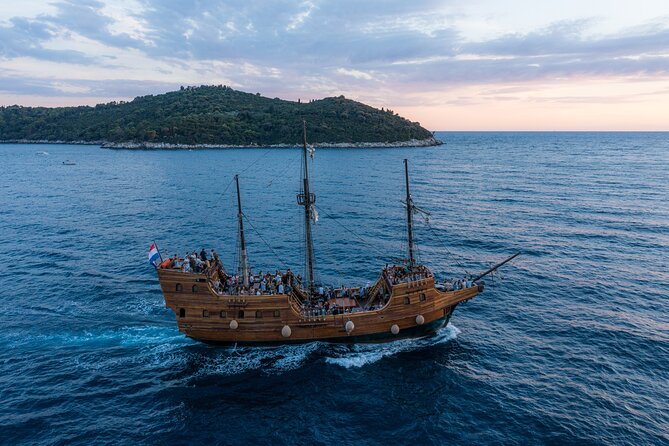 Sunset Panorama Cruise with a Guide on a Wooden Galleon - Key things I’d watch for before you board