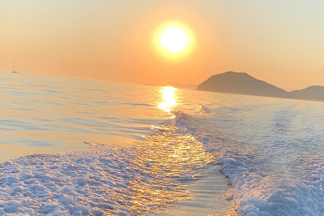 Sunset Tour–A Sunset That Isn’t Stuck in Front of the Old Town - Weather, Timing, and the One Thing You Can’t Control