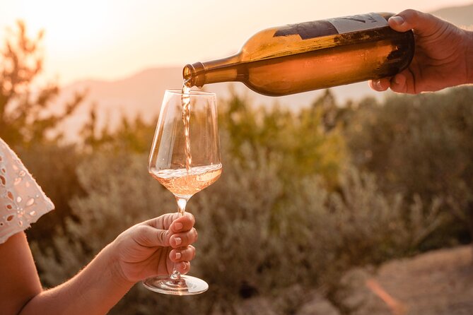 Sunset wine tasting in vineyard - Getting there: pickup, short drive, and a pace that doesn’t feel rushed