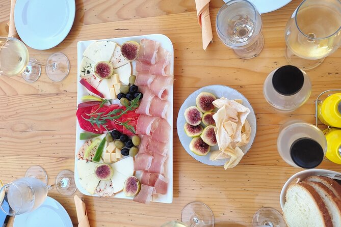 Taste of Korcula Tour | Korcula Wine & Food Tasting - Korčula tastes start at Plokata Square