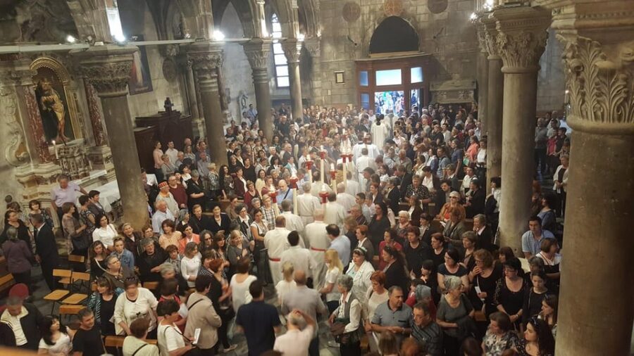 The beauty of the Middle Ages-Šibenik - Meet your guide at the right portal (and arrive early)