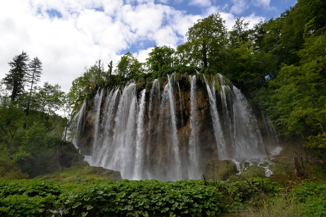 The natural park of Plitvice Lakes transportation, and return to Zadar - Entrance Choice and Route Advice: The Difference Between Seeing and Just Walking