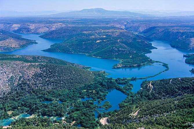 The Wonder of nature route - Panoramic Flight over Plitvice Lakes & Krka NP - Private Group Comfort: What to Expect in a 2-Hour Fixed-Wing Ride