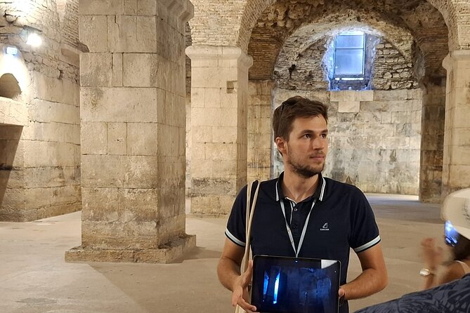 Top-Rated Split Game of Thrones and History City Walk - Dracarys! - Dracarys meets Diocletian’s Palace: the vibe you should expect