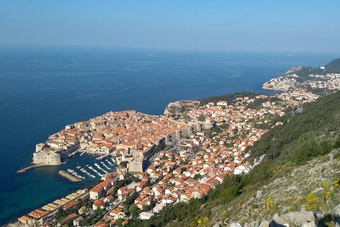 Tour The Game of Throne - Private Driving Tour - Sveti Jakov Beach: Belvedere’s arena for Oberyn vs the Mountain
