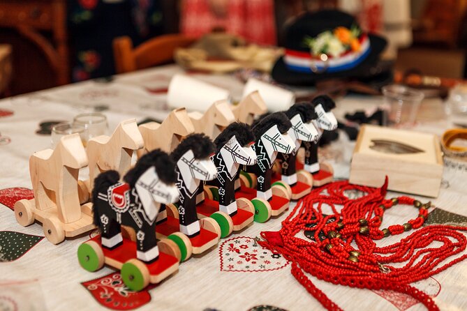 Traditional Workshop Experience Hearts Of Zagreb - Photos, Q&A, And Dancers in Authentic Folk Costumes