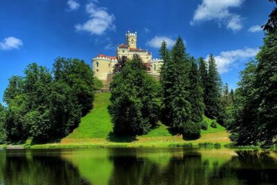 Trakošćan Castle & Varaždin - Private tour from Zagreb - Trakošćan Castle: three floors, swords, and the park with an artificial lake