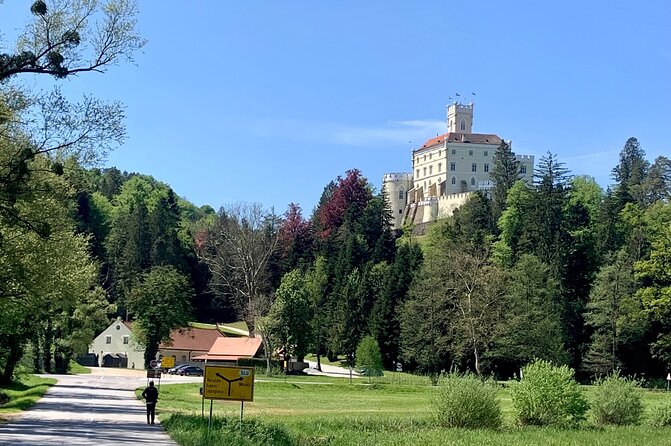 Trakoscan-Varazdin castle day trip - Čazma and the Salaj family lights: the festive payoff