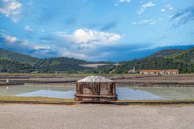 Transfer Split to Dubrovnik with Sightseeing in Ston Town - The Ston plan: salt farms, Roman-era roots, and a 5.5 km wall