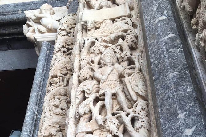 Trogir Old Town History and Monuments Private Guided Walking Tour - Trogir Promenade: A Useful Reset Between Monuments