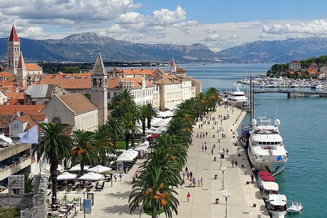 Trogir Old Town Walking Tour - Starting at the North Gate: your easy start point in Trogir