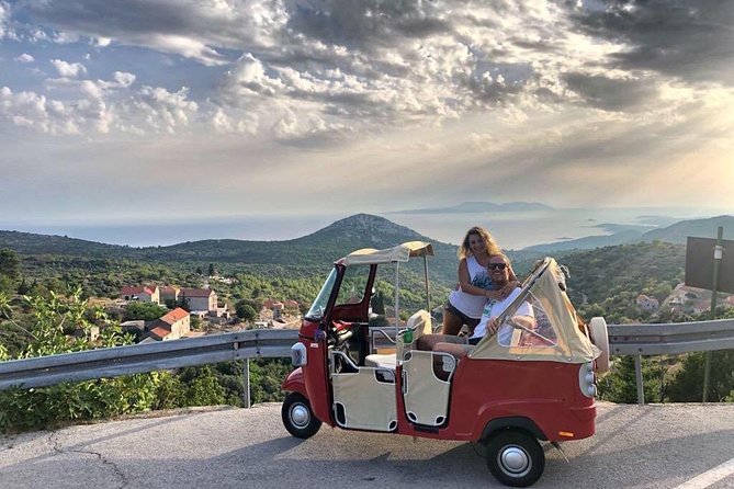 Tuk Tuk Sightseeing Tour of Hvar - Stop 1: Tvrdava Fortica for Hvar town and Pakleni islands views