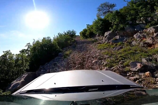 TuLove 4L, Velebit Safari, 4x4 off-road and hiking - Tulove Grede: rock formations and the Winnetou filming connection
