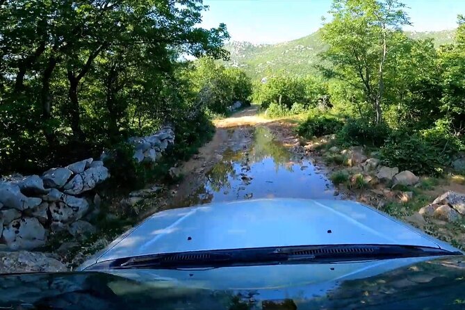 TuLove 4L, Velebit Safari, 4x4 off-road and hiking - Price and value: $360.88 per group, and what you should compare