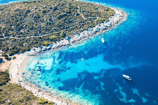 VIS Island (Mamma Mia Island) PRIVATE TOUR - Komiza on your feet: stone houses, narrow lanes, and an uphill walk
