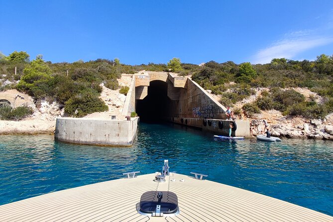 VIS Island (Mamma Mia Island) PRIVATE TOUR - Food, drinks, and boat comforts that actually matter on the water