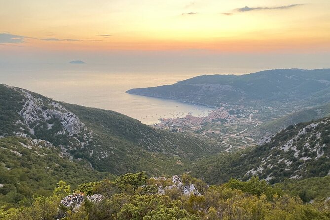 Vis Military Tour - Who should book this Vis military experience (and who might not)