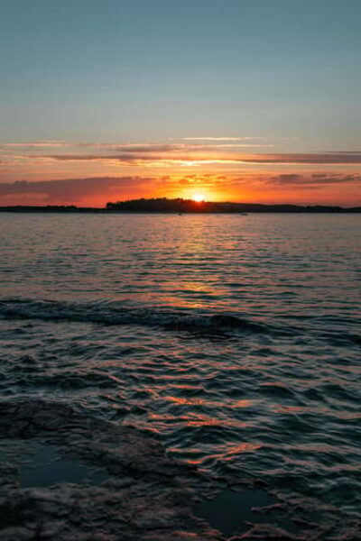 VRSAR: Night Boat Tour to Rovinj with Dolphin Watching - Timing tips: when to arrive and how to plan your evening