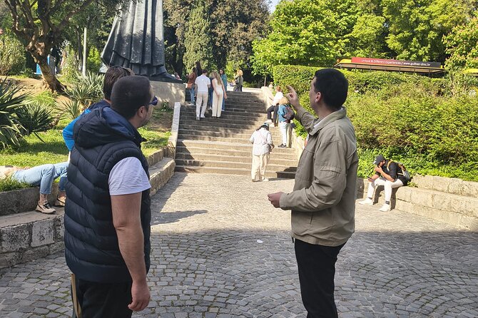 Walking Tour of Diocletian's Palace and Old town-small group - The Golden Gate start: how the tour gives you instant orientation