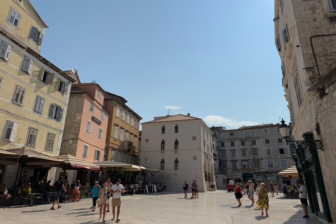 Walking Tour of Diocletian's Palace and Old town-small group - Substructures (cellars) and what “well preserved” really means