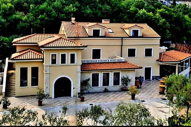 Winery Tour and Tasting with the Sommelier in KRK - Kuća vina Ivan Katunar in Vrbnik: where the tasting starts