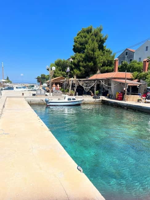 Zadar: 3 Island Speedboat Tour & Blue Bay Swim with Drinks - Ošljak Island: Small-Inhabited-Island Walks and Beach Time